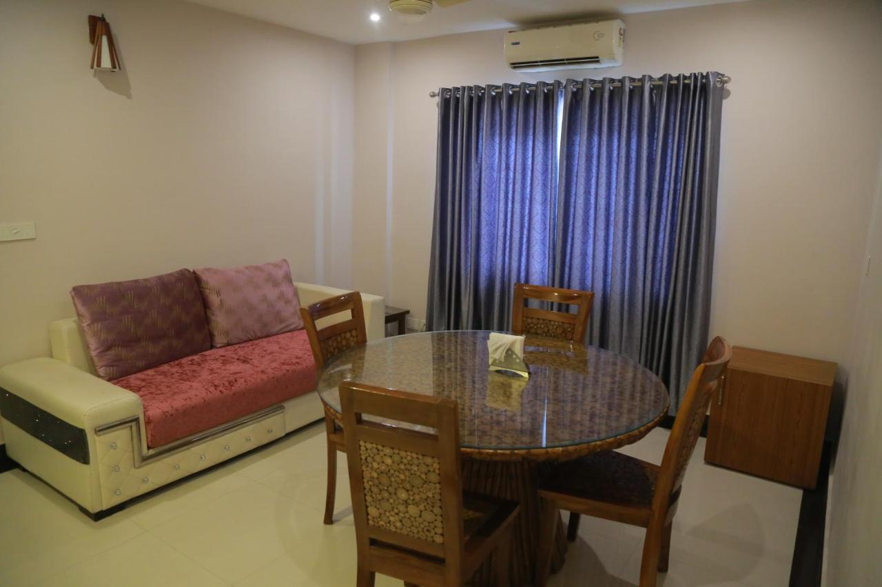 פלקאד Hotel Jyothis Regency מראה חיצוני תמונה